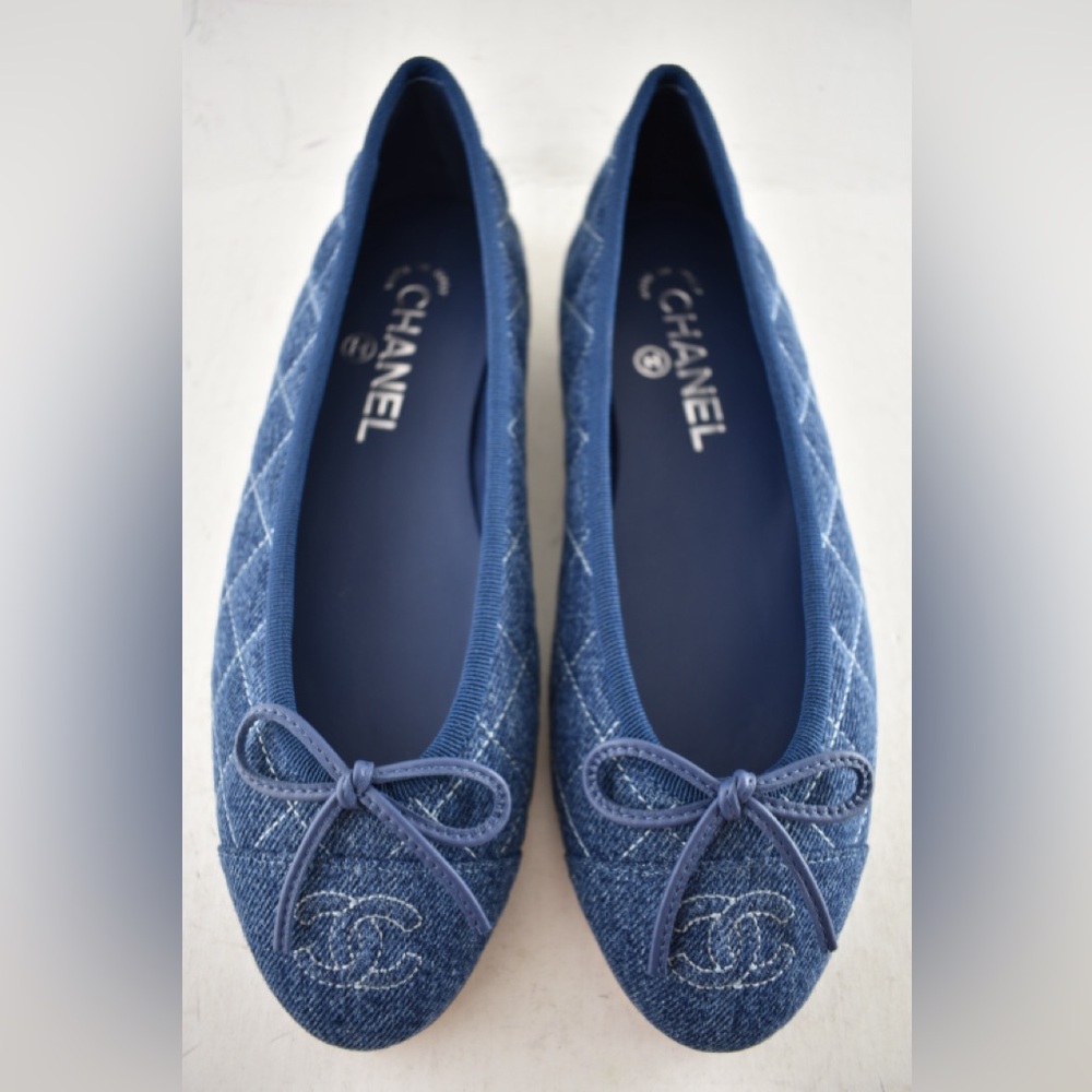 Chanel 26P Washed Denim Blue Quilted CC Logo Bow Tie Ballet Ballerina Flat 37.5 - Picture 10 of 16